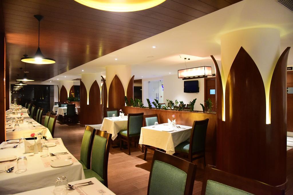 The Royal Comfort Bangalore Exterior photo