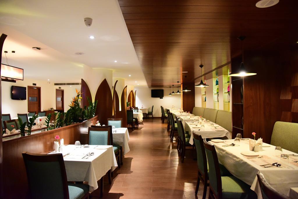 The Royal Comfort Bangalore Exterior photo