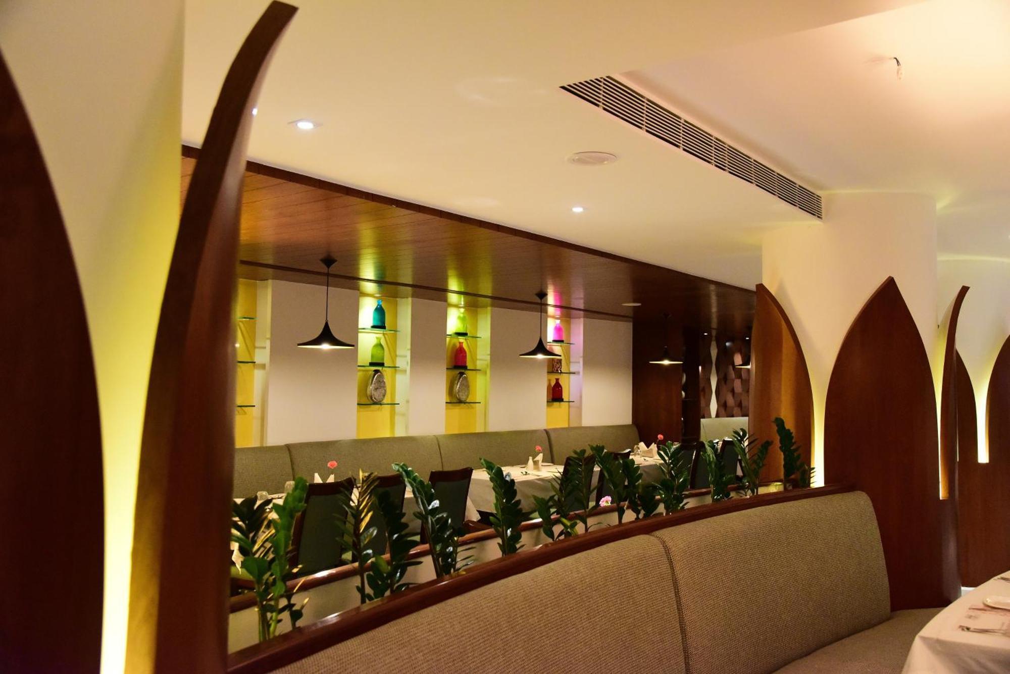 The Royal Comfort Bangalore Exterior photo