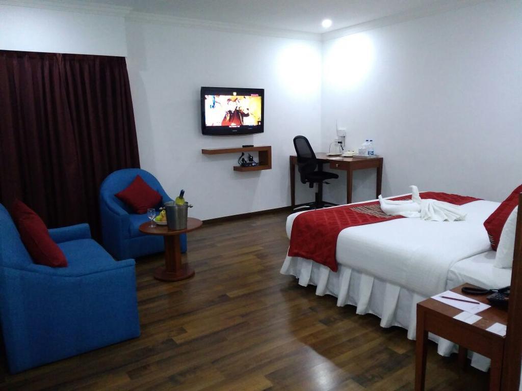 The Royal Comfort Bangalore Exterior photo
